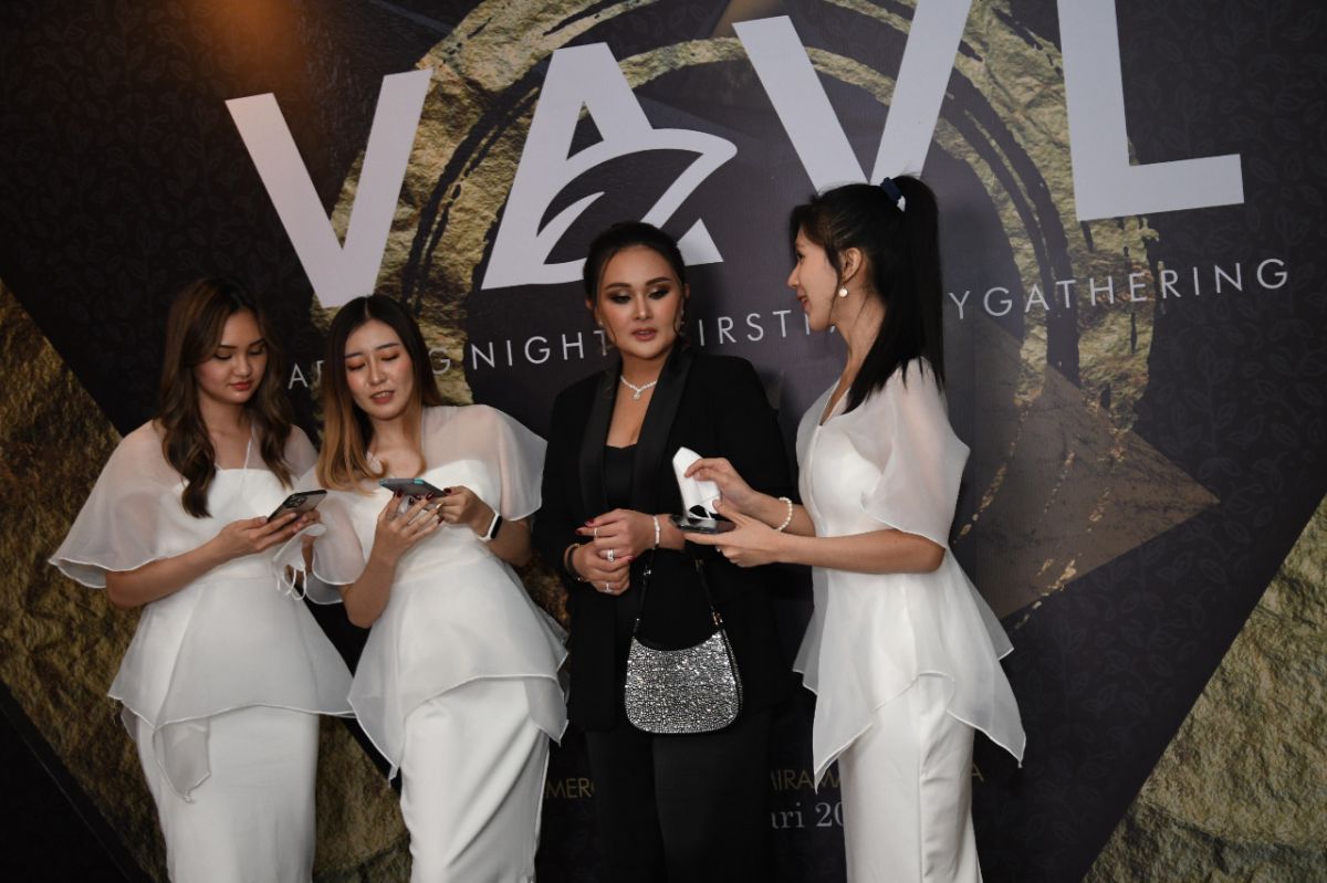 Produk perawatan kulit miliknya yang berlabel VAVL jadi produk lokal yang mampu menembus pasar internasional.