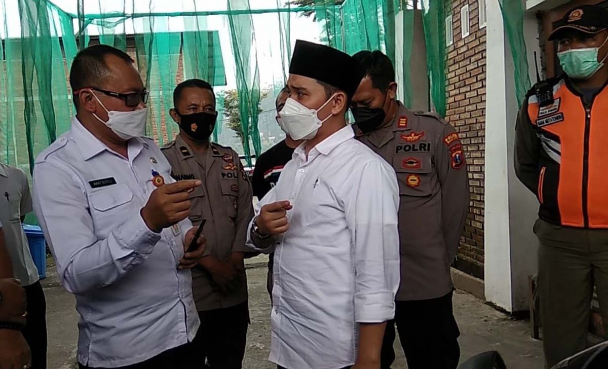 Wakil Bupati Mojokerto Muhammad Al Barra saat sidak ke Wana Wisata Padusan Air Panas (Foto: Achmad Supriyadi/jatimnow.com)