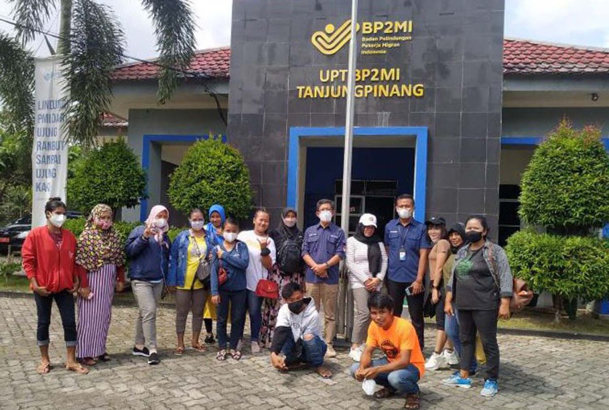 TKW Banyuwangi Gagal Berangkat ke Malaysia, Terpaksa Mengungsi karena Diancam