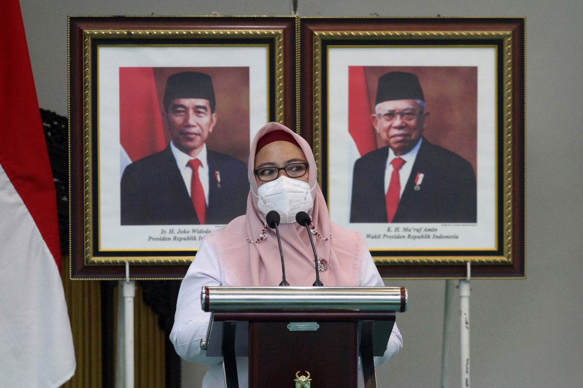 Wakil Bupati Gresik Aminatun Habibah saat membuka Muskab Apindo Gresik (Foto: Sahlul Fahmi/jatimnow.com)