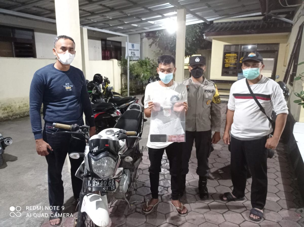 Nurhadi, karyawan yang melakukan pencurian terhadap barang milik bosnya di Ponorogo (Foto: Polsek Babadan/jatimnow.com)