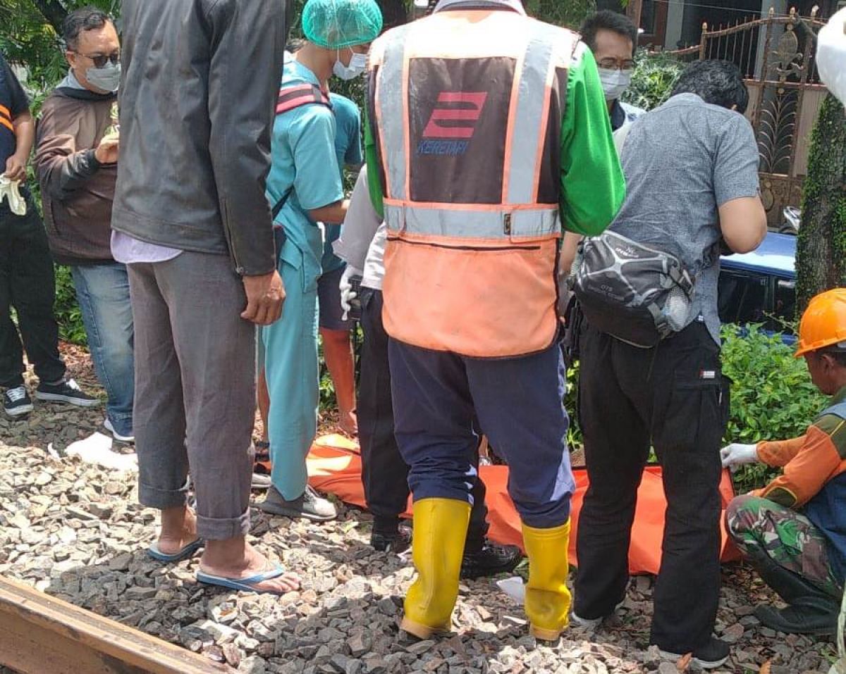 Pria Tanpa Identitas Tertabrak Kereta Api Ternyata ODGJ
