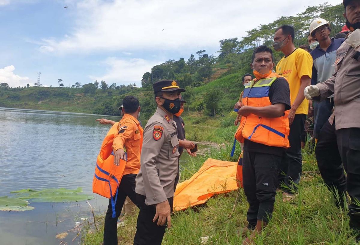 Pilihan Pembaca: Bunker Isi Senjata, Kontainer Timpa Motor, Nenek Tewas