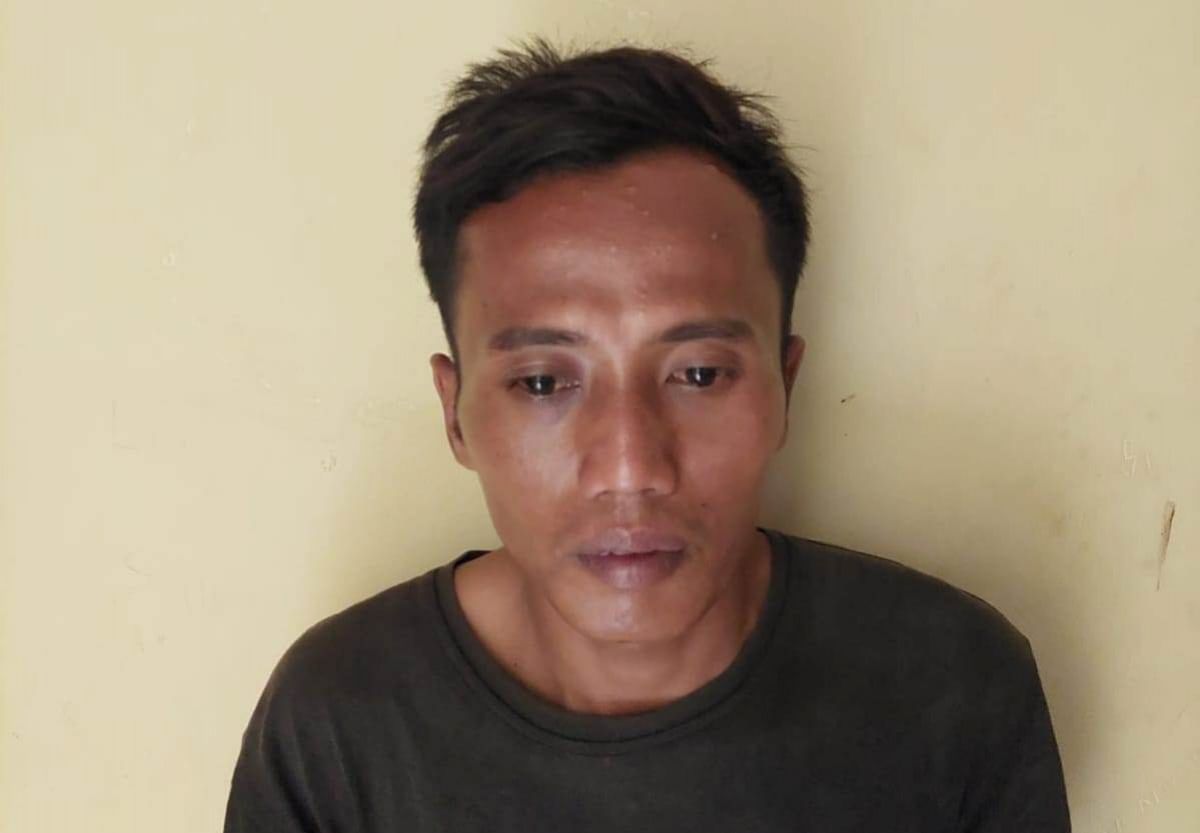 Ihyak, pelaku pencurian HP di kios pom bensin di Pasuruan. (Foto: Polres Pasuruan/jatimnow.com)
