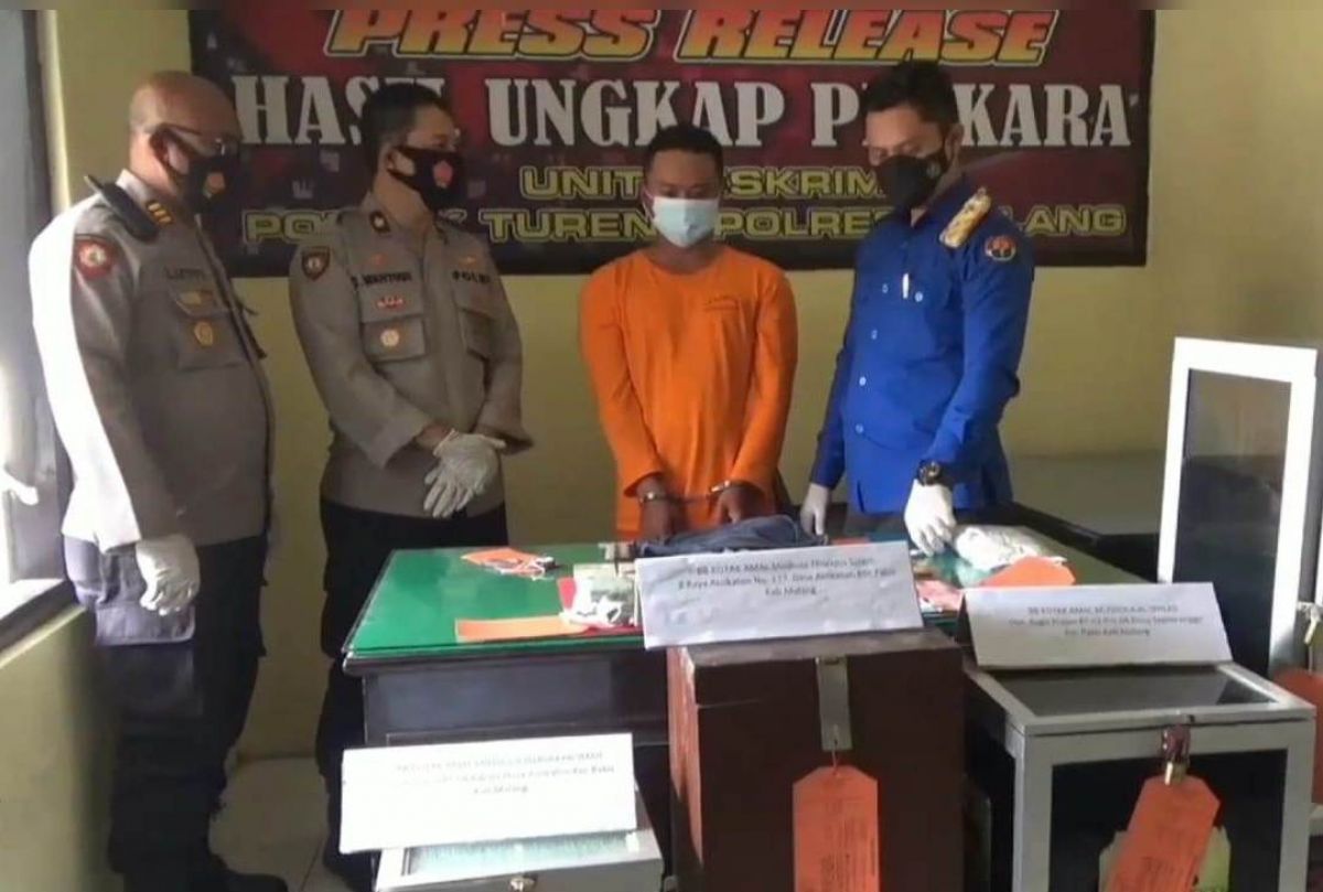 AM, pencuri spesialis kotak amal saat di Mapolsek Turen. (Foto: Polsek Turen/jatimnow.com)