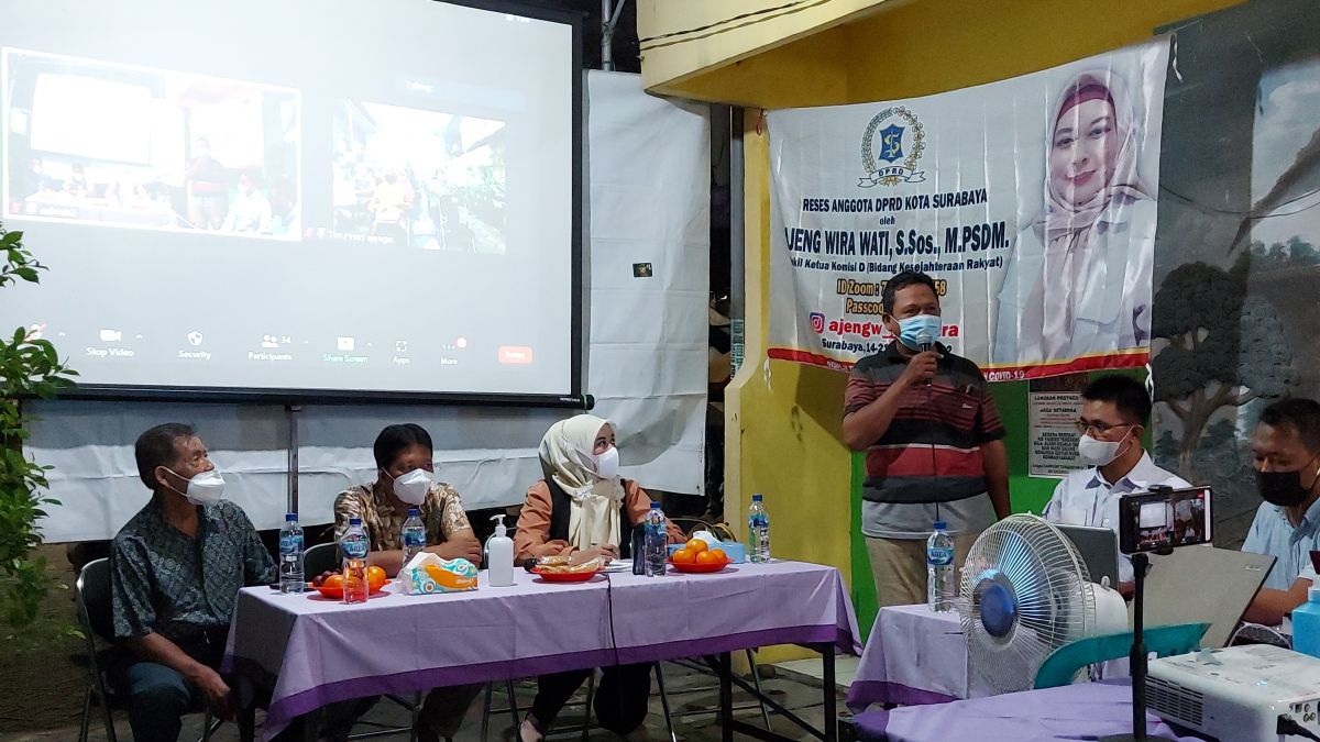 Ajeng Wira Wati saat reses di Kelurahan Airlangga, Kec. Gubeng (Foto: Ni'am Kurniawan/jatimnow.com)