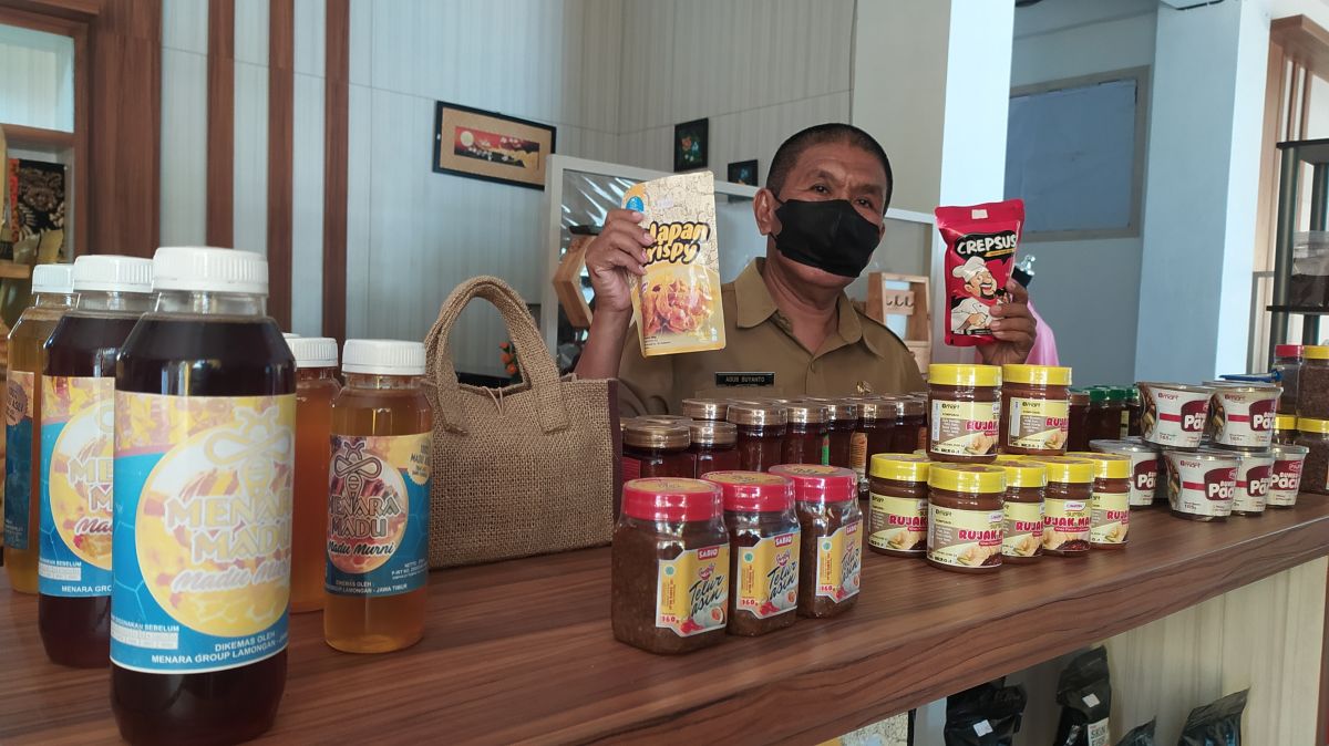 Kepala Dinas Koperasi Dan Usaha Mikro Lamongan Agus Suyanto.(Foto: Adyad Ammy I./jatimnow.com)