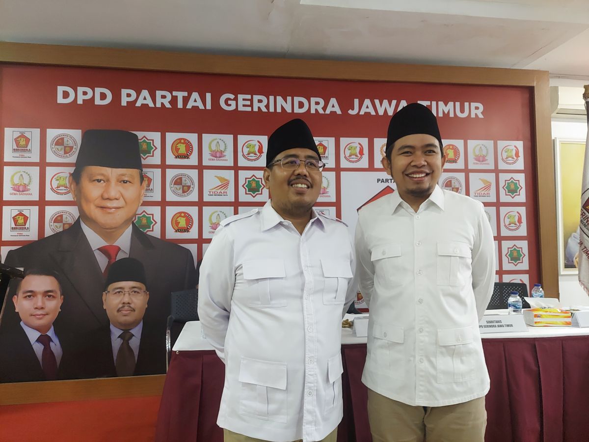 Ketua Gerindra Jatim Anwar Sadad (kiri).(Foto: Ni'am Kurniawan/jatimnow.com)