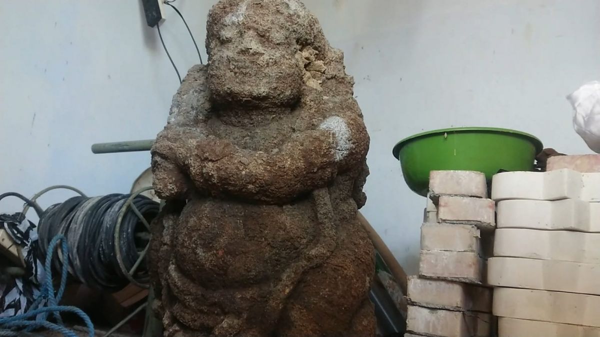 Arca Dwarapala yang ditemukan warga Desa Podorejo. (Foto-foto: Bramanta Pamungkas/jatimnow.com)