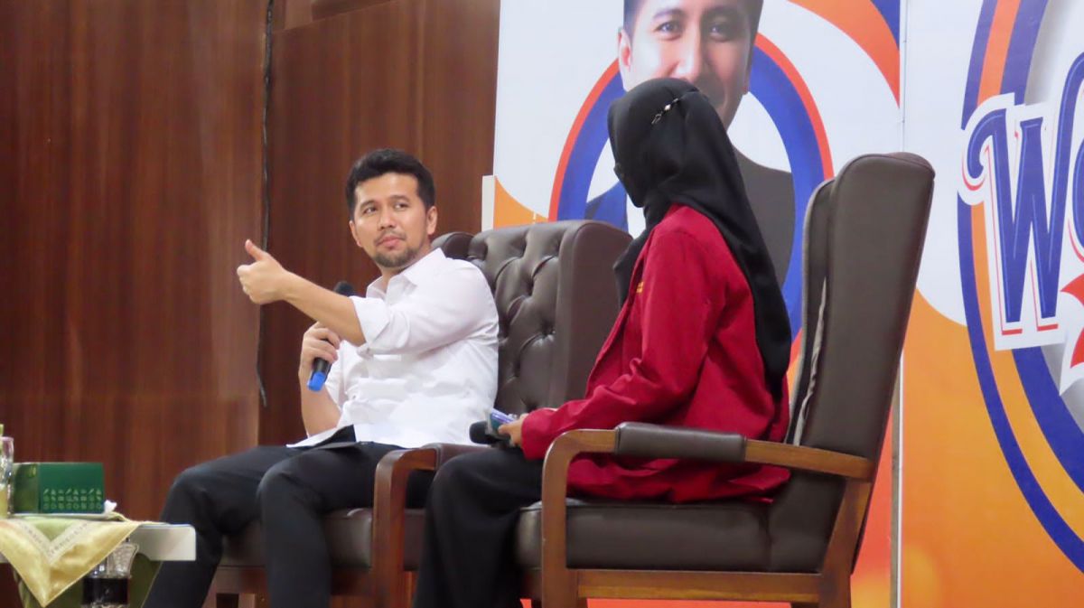 Wagub Jatim Emil Dardak saat talk show dengan tema “Digital Entrepeneur di Universitas Muhamadiyah Ponorogo (Foto: Mita Kusuma/jatimnow.com)