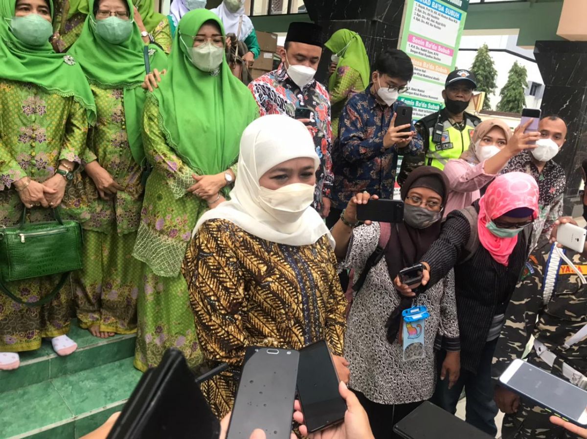 Jelang Ramadan, Gubernur Khofifah Tekankan Jaga Prokes saat Ibadah