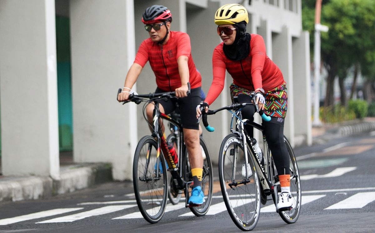 Asyik Gowes, HP Mahal Milik Desainer Busana Muslim Surabaya Disambar Jambret