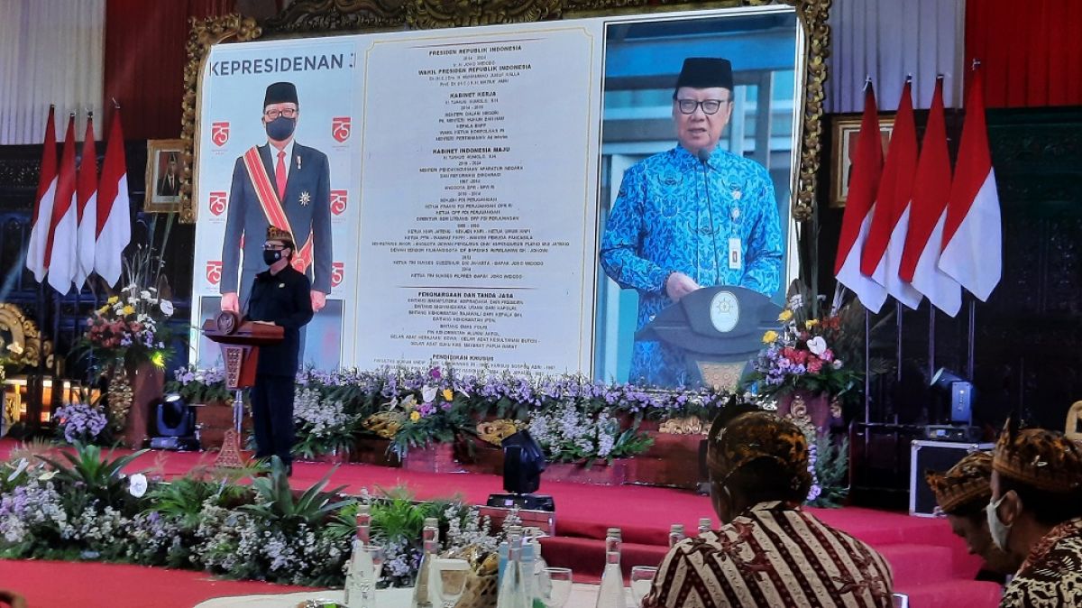 Menteri PAN-RB Tjahjo Kumolo saat sambutan. (Foto: Achmad Supriyadi/jatimnow.com)