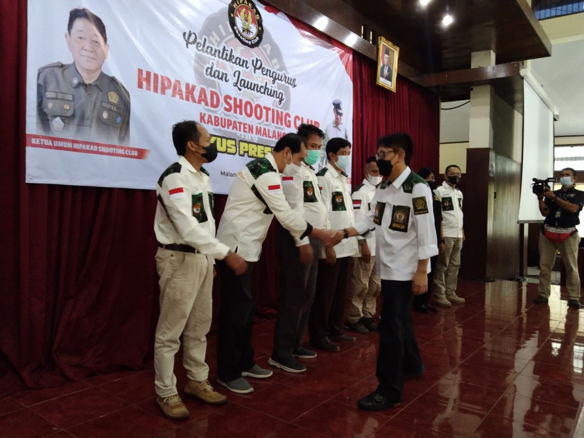 Pengukuhan dan pelantikan HIPAKAD Shooting Club Kabupaten Malang. (Foto: Galih Rakasiwi/jatimnow.com)