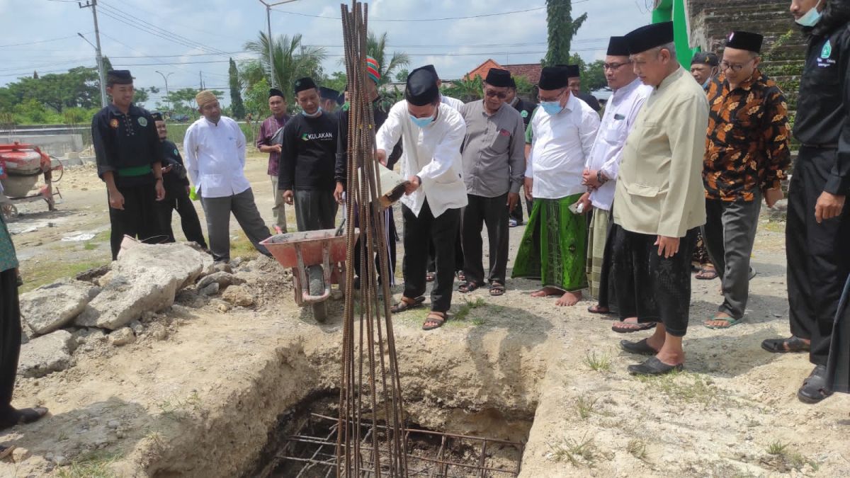 Seremoni peletakan batu pertama pembangunan Masjid Gus Dur. (Foto: Thoriq for jatimnow.com)