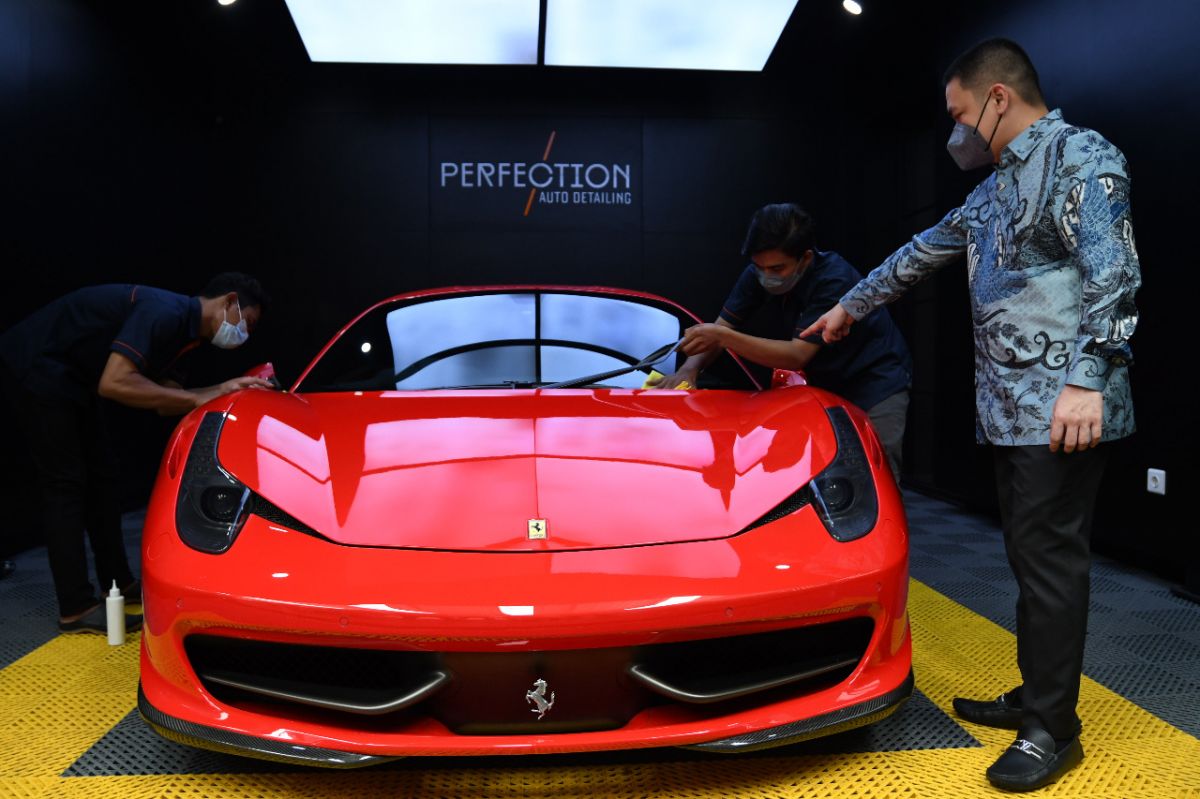 Bengkel Auto Dealing di Surabaya Tawarkan Glass Coating Berteknologi Canggih