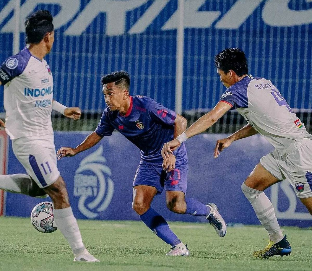 Laga Persik vs Persita di Stadion Kompyang Sujana, Denpasar, Bali, Selasa (15/3/2022) malam.(Foto: IG@persikfcofficial)