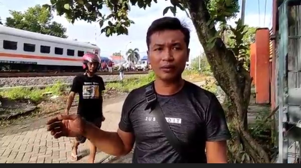 Truk Ditabrak KA di Lamongan, Ini Firasat Sopir yang Lolos dari Maut