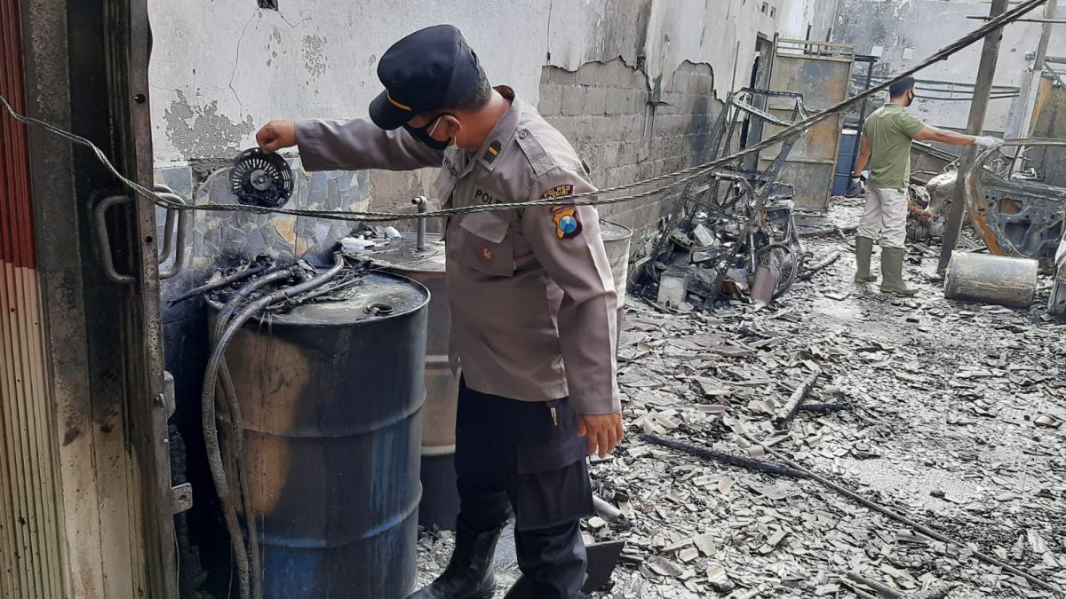 Lokasi SPBU mini terbakar di Kediri.(Foto: Dok. Polsek Kepung)