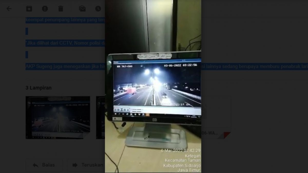 Screenshot video rekaman CCTV kasus tabrak lari di Tol Gempol.(Foto: Satlantas Polresta Sidoarjo for Jatimnow.com)