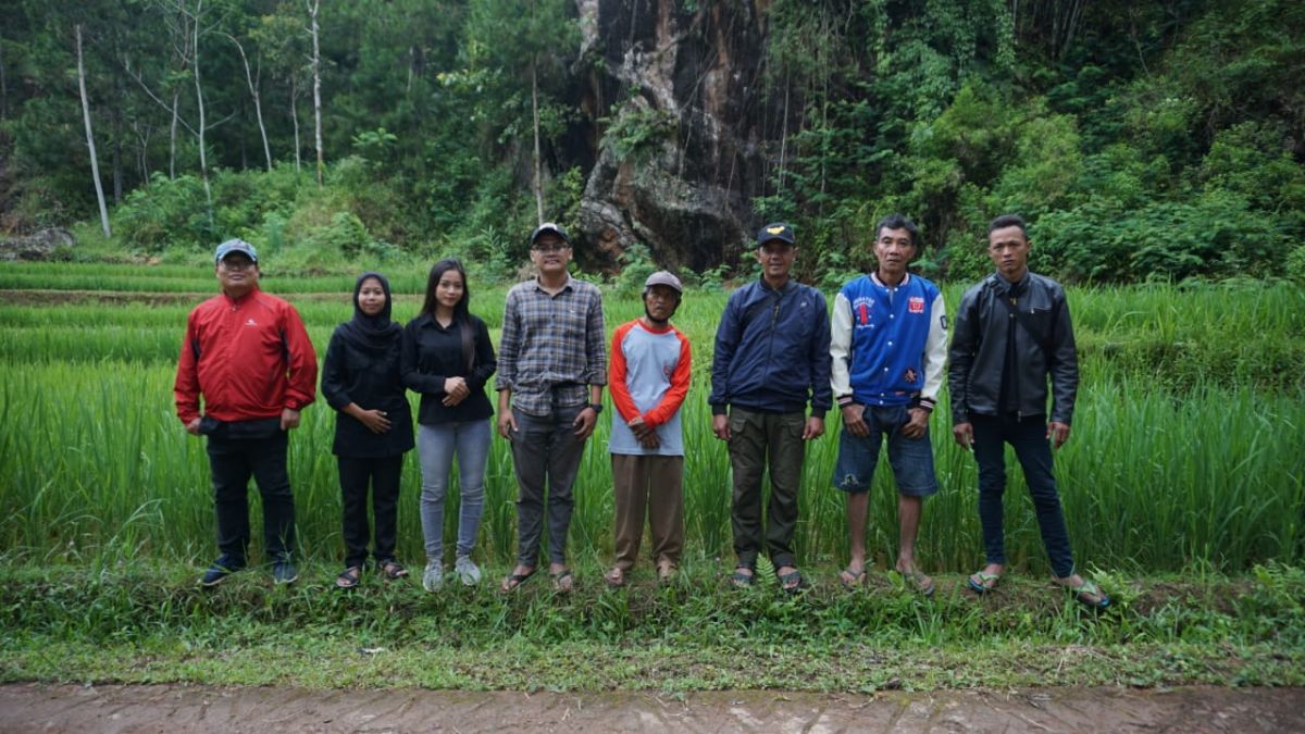 Watu Semaur di Desa Mrayan, Kecamatan Ngrayun, Kabupaten Ponorogo.(Foto: Purbo Sasongko for jatimnow.com)