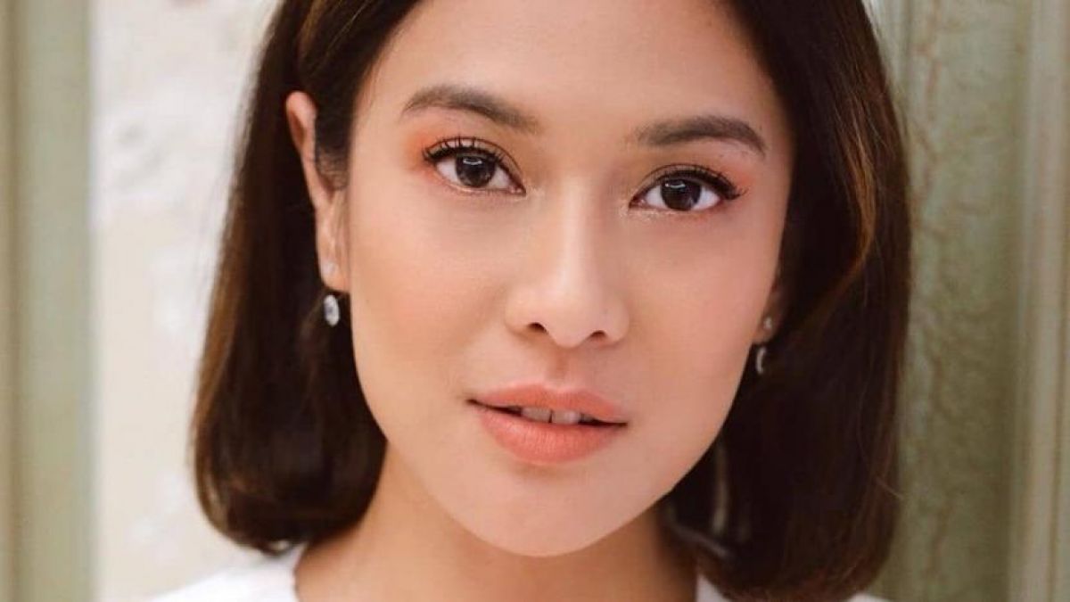 Dulu Anggap Islam Kejam, Kini Dian Sastro Sering Khatam Alquran