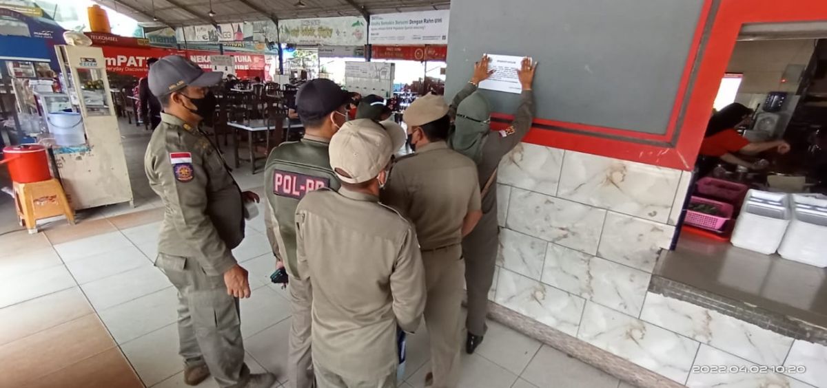 Satpol PP Bangkalan imbau warung agar tutup selama puasa. (Foto: Satpol PP Bangkalan/jatimnow.com)