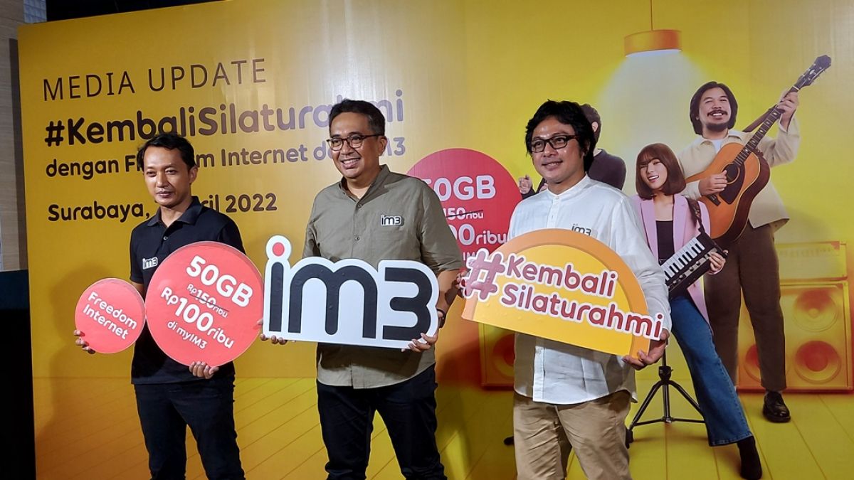 SVP Head of Region East Java and Bali Nusra Indosat Ooredoo Hutchison Soejanto Prasetya (tengah).(Foto: Ni'am Kurniawan/jatimnow.com)
