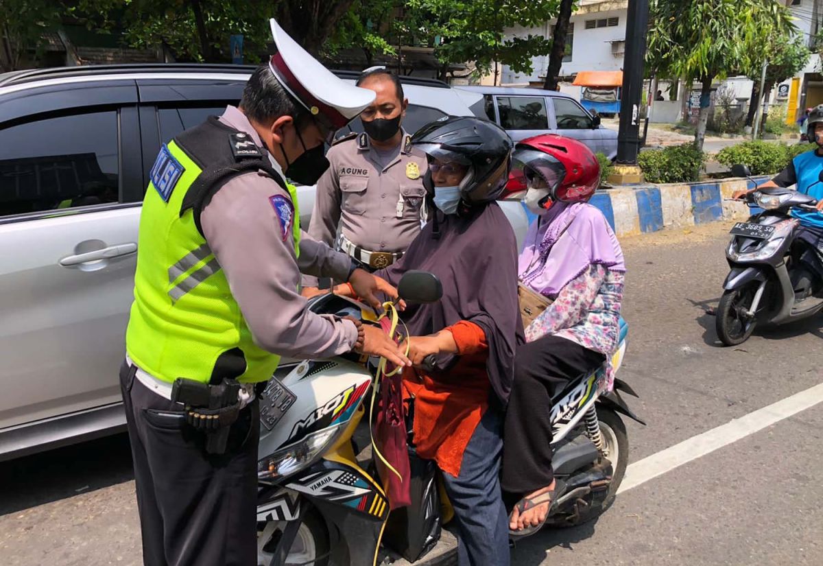 Langgar Peraturan Lalu Lintas, 21 Motor di Ponorogo Dipasangi Janur Kuning
