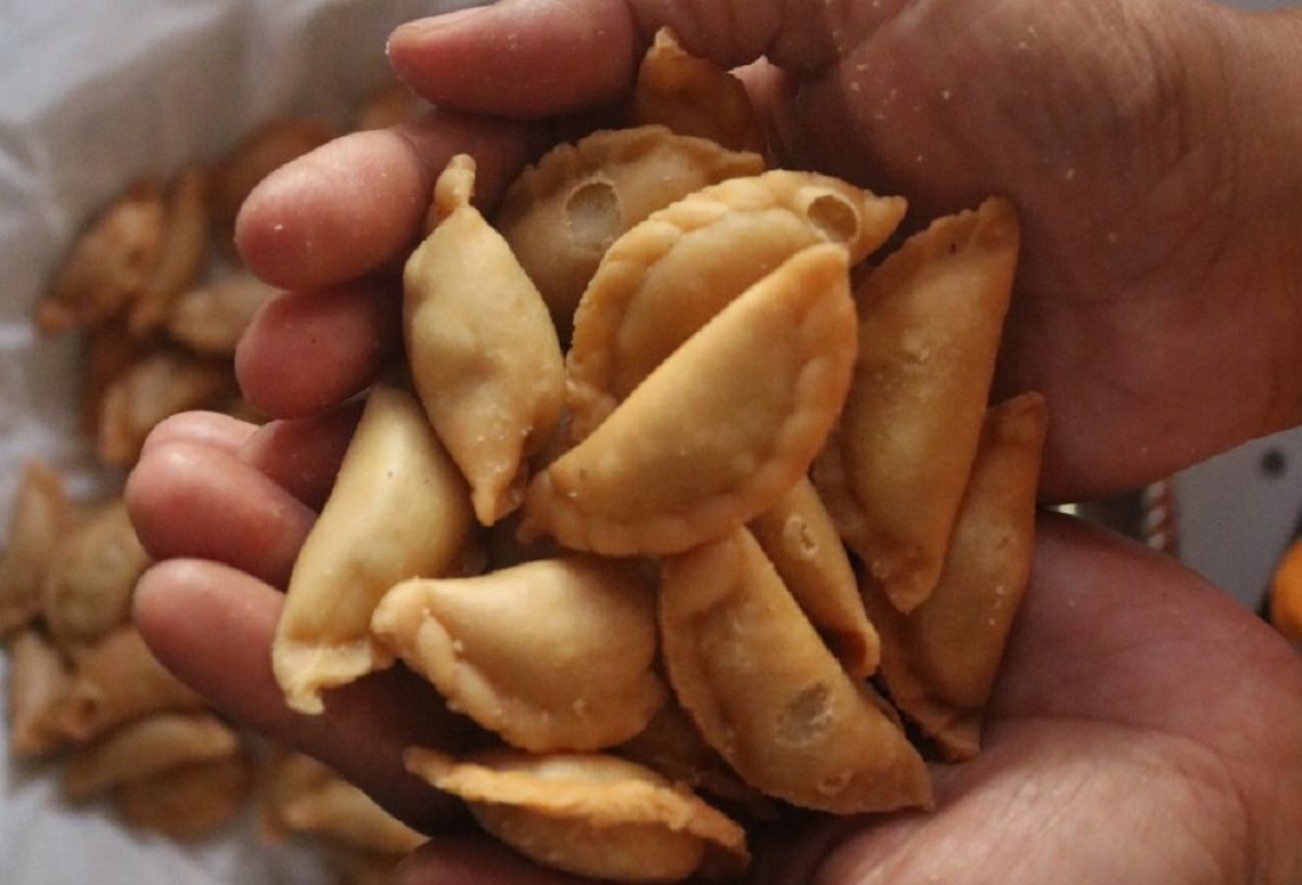 Pastel mini buatan warga Dusun Bendungan, Desa Bendungan, Kecamatan Kudu Jombang. (Foto: Elok Aprianto/jatimnow.com)