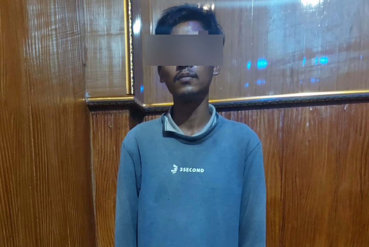 Pemuda yang menjual motor curian melalui Facebook (Foto: Humas Polres Kediri Kota/jatimnow.com)