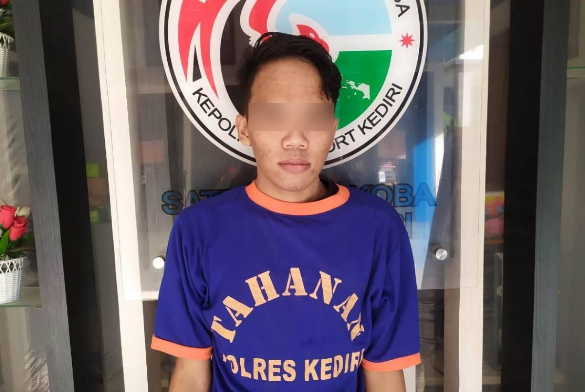 Priya Ramadhan, pengedar narkoba yang ditangkap polisi. (Foto: Satresnarkoba Polres Kediri/jatimnow.com)