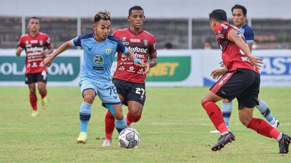 Rahel Radiansyah saat berseragam Persela Lamongan. (Foto : Instagram pribadi Rahel Radiansyah/jatimnow.com)