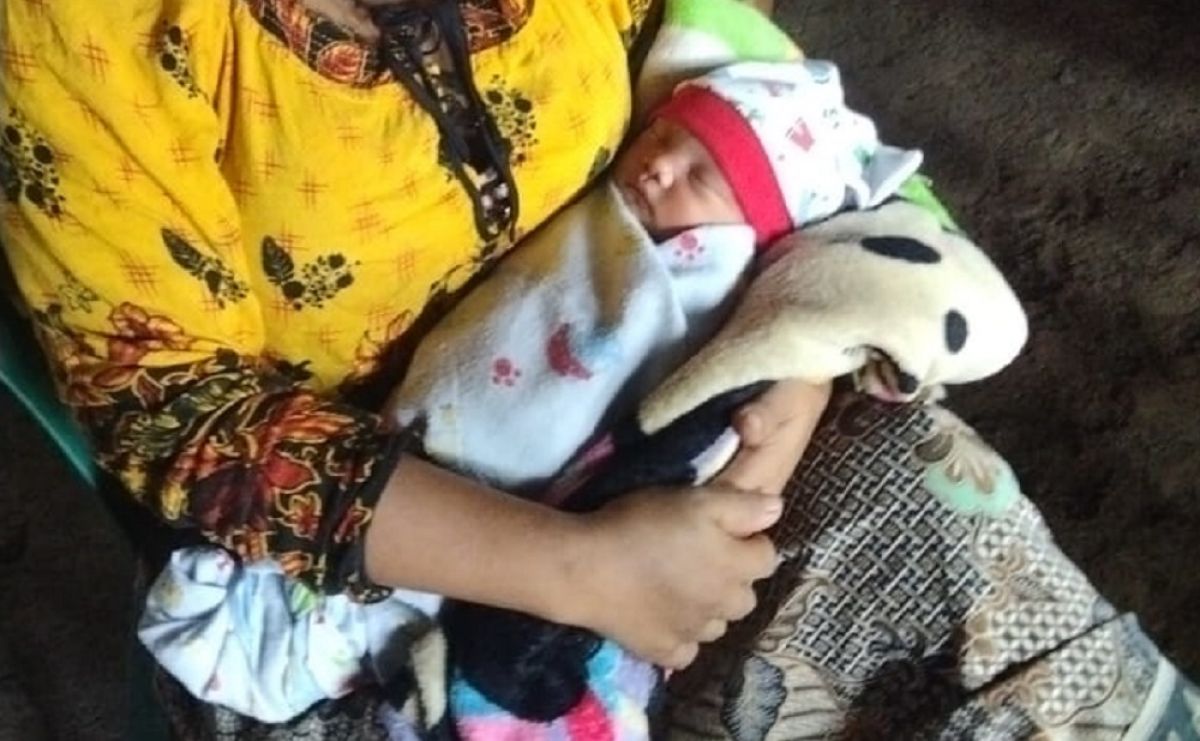 Ini Penampakan Bayi Probolinggo yang Lahir di Jalan Desa