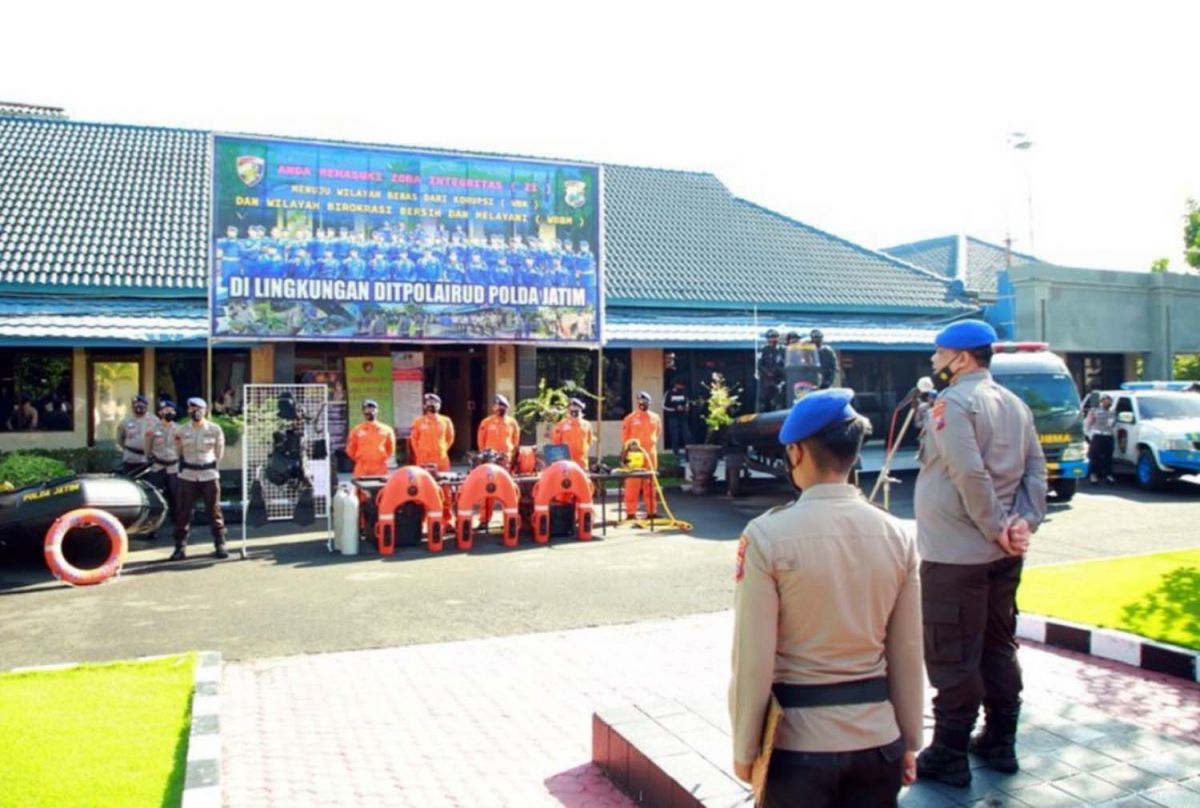 Ditpolairud Polda Jatim menyiapkan sederat langkah dalam mengantisipasi banjir rob (Foto-foto: Zain Ahmad/jatimnow.com)
