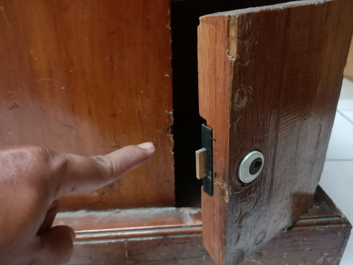 Kotak amal yang sempat dibobol maling. (Foto: Moch. Rois/jatimnow.cim)