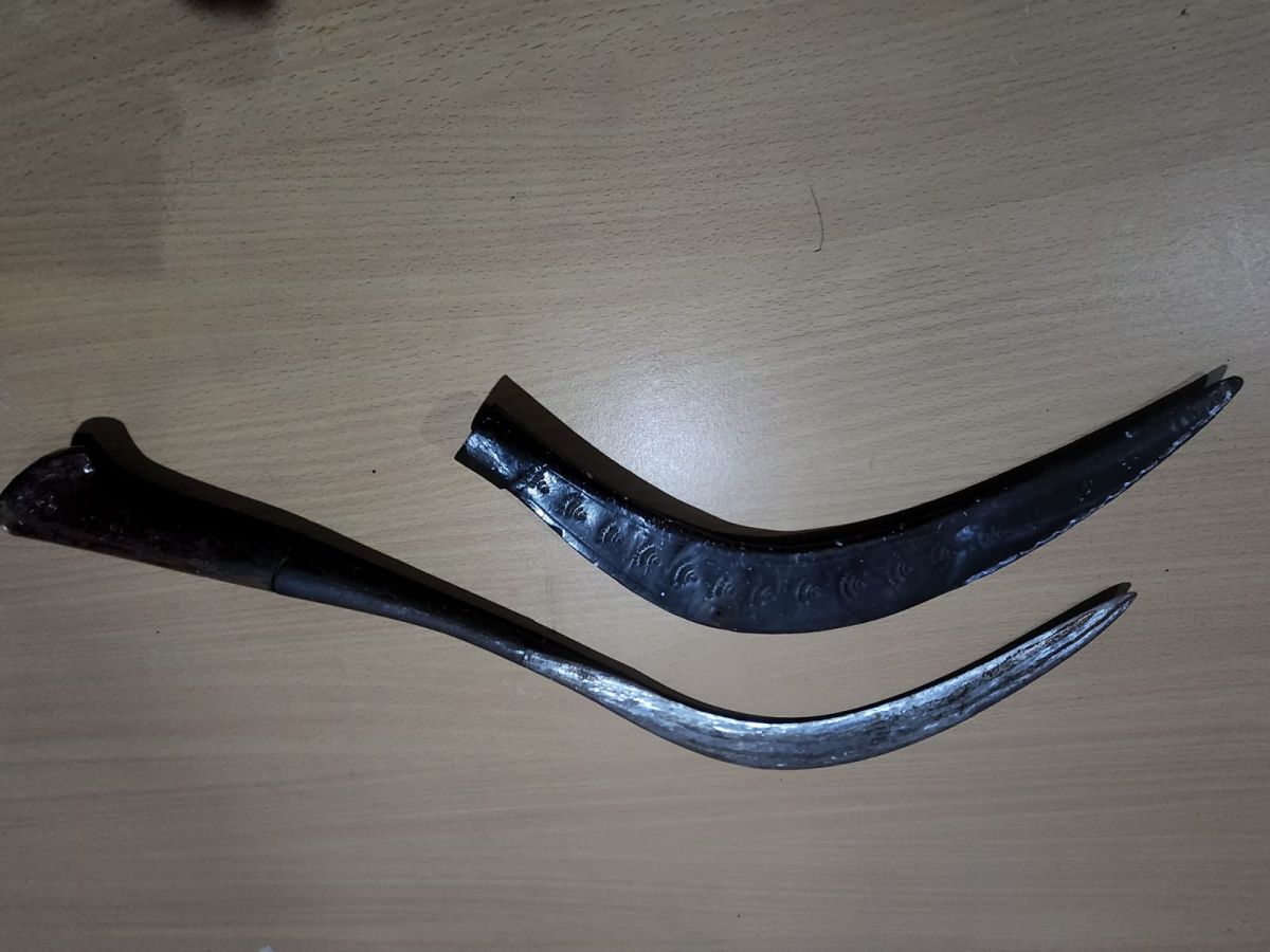 Barang bukti yang diamankan polisi. (Foto: Polsek Leces for jatimnow.com)