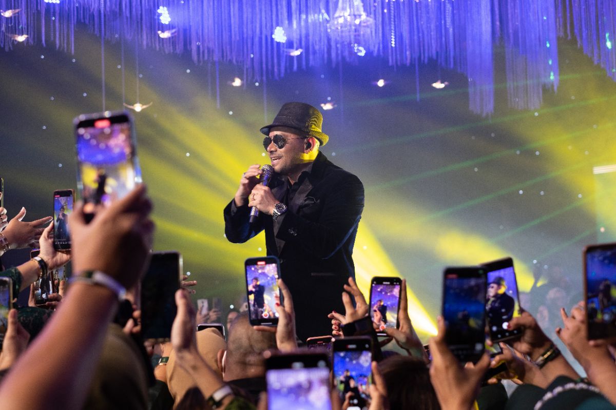 Judika turut menambah kemeriahan event National Gathering 2.0 bertajuk The Glow Gatsby di Vasa Hotel Surabaya. (Foto: BG Skin for jatimnow.com)