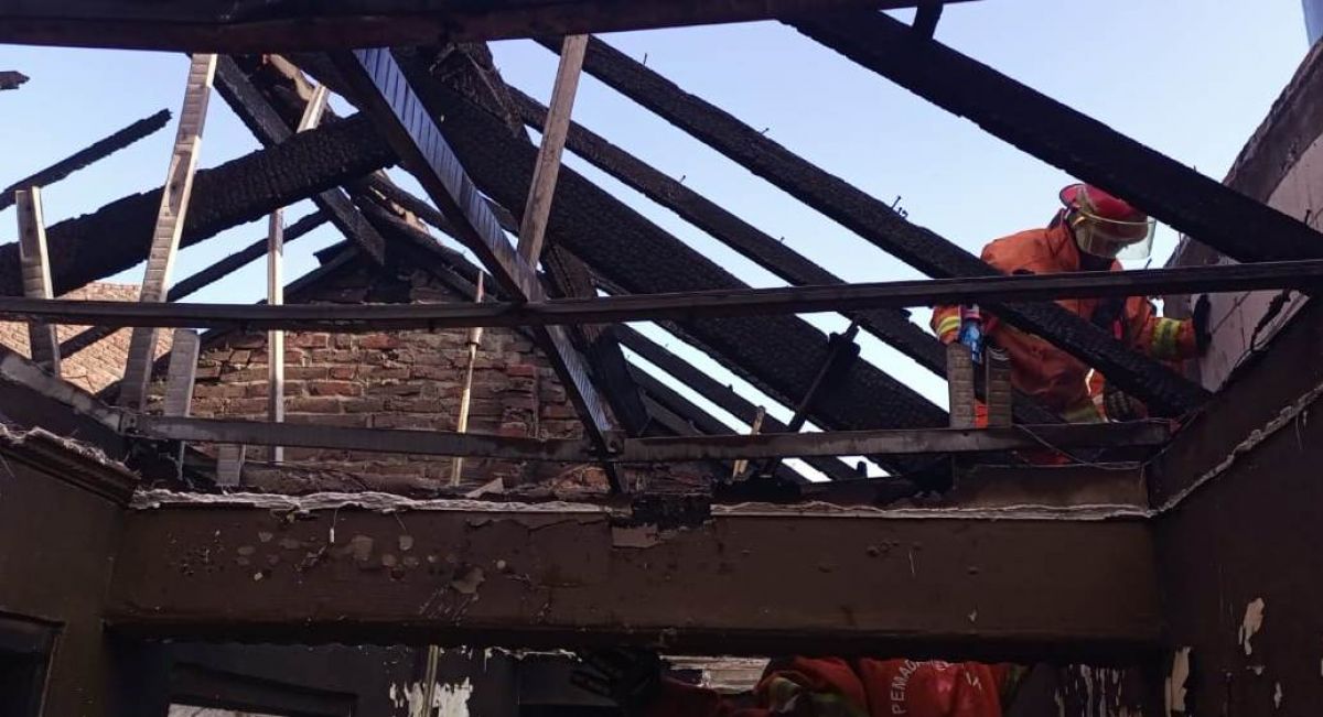 Rumah di Kenjeran Ludes Terbakar saat Ditinggal Pemilik Rayakan Idul Fitri