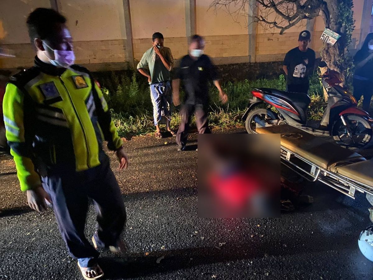 Korban kecelakaan di Jalan Raya Waruberon, Balongbendo, Sidoarjo.(Foto : Satlantas Polresta Sidoarjo for Jatimwnow)