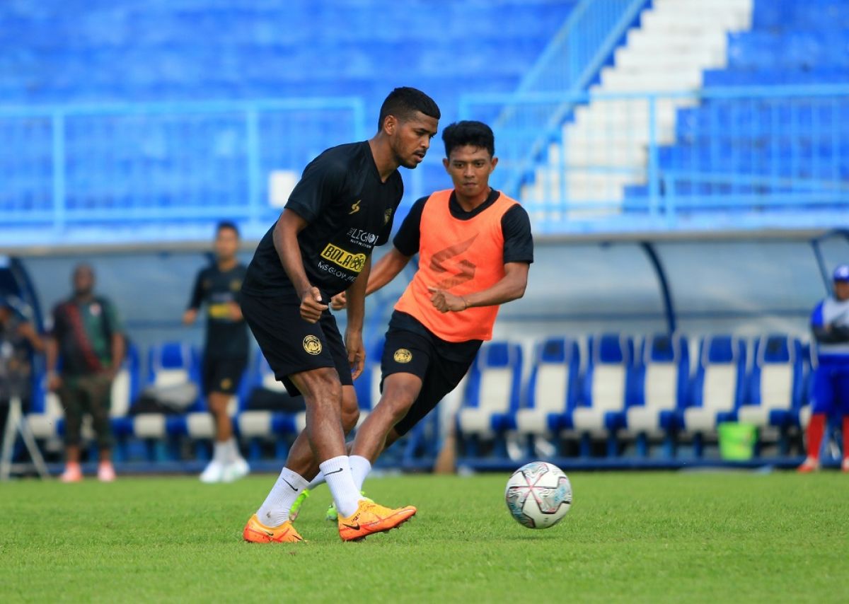 Pemain Arema saat berlatih jelang uji coba kontra PSIS dan Rans Cilegon (Foto: Media Officer Arema FC)