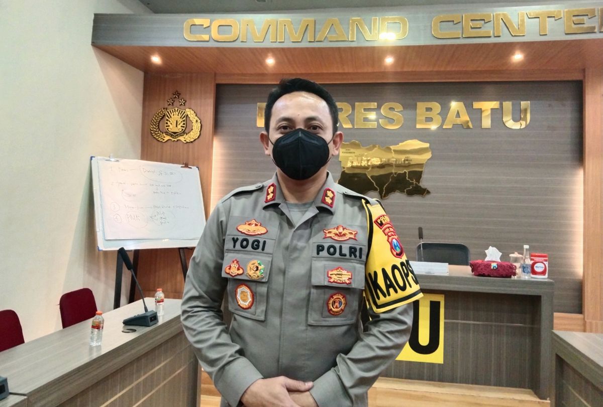 Kapolres Batu, AKBP I Nyoman Yogi Hermawan. (Foto: Galih Rakasiwi/jatimnow.com)