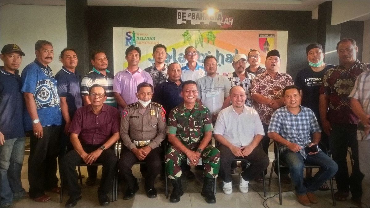 Bahagia Terima Bantuan Rp9 Miliar, Nelayan Lamongan Undang TNI hingga DPR RI