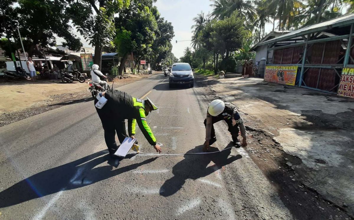 Pelajar SMA Tewas dalam Tabrakan Truk Gandeng dan Motor di Banyuwangi