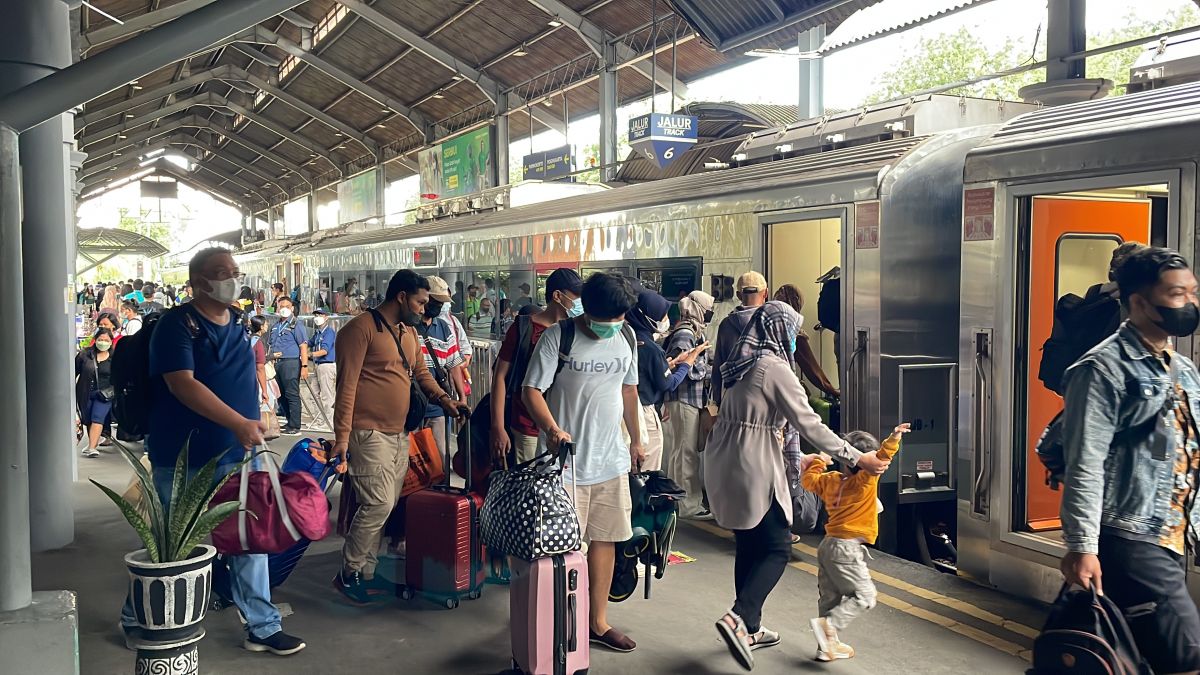 Arus Balik Lebaran, 66.608 Pemudik Berangkat dari Stasiun Malang