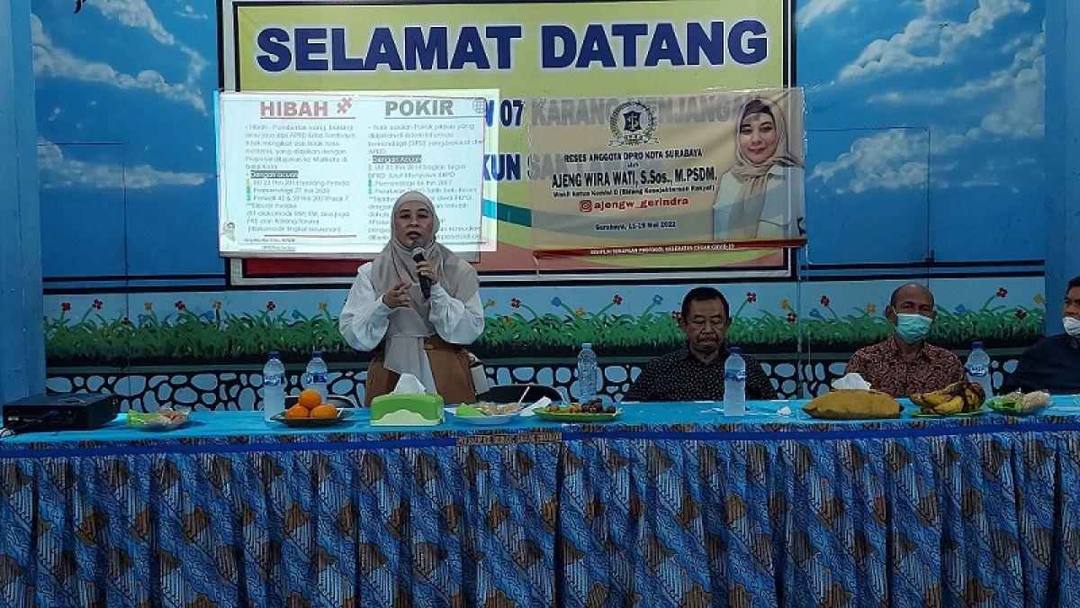 Wakil Ketua Komisi D Ajeng Wira Wati saat menggelar reses di Kecamatan Gubeng (Foto: Ni'am Kurniawan/jatimnow.com)