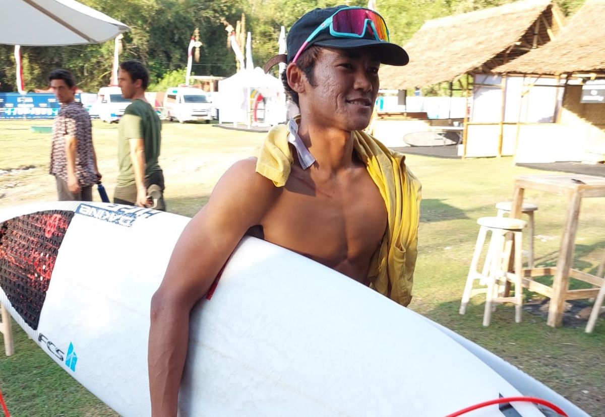 Peselancar Indonesia Kalahkan Peringkat Satu Dunia di WSL 2022 Banyuwangi