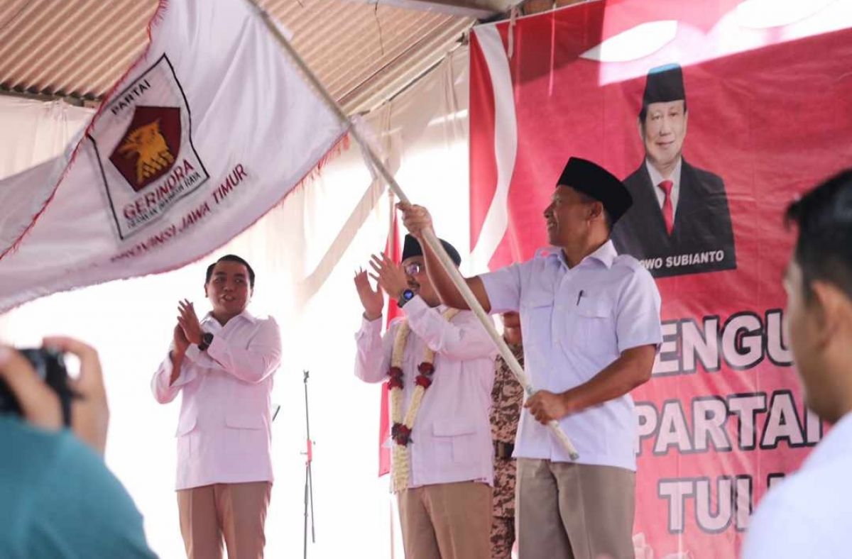 Sadad Kukuhkan Pengurus Gerindra Tulungagung di Pasar Burung: Segera Terbang!