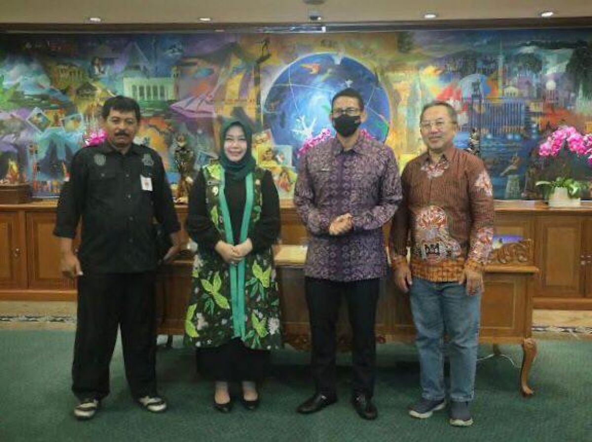 Bertemu Sandiaga Uno, Bunda Lisdyarita Paparkan Potensi Pariwisata Kota Reog