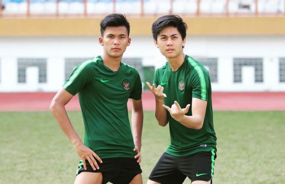 Rendy Juliansyah dan Sutan Diego Armando Ondriandi Zico berseragam Timnas Indonesia. (Foto: Instagram Sutan Zico)